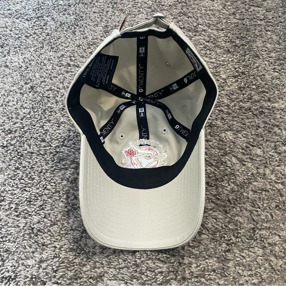 New Era 9Twenty Blue Jays Cap - Picture 7 of 9